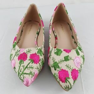 Shoe Republic L.A Pointy Toe Floral Flats - NWOT